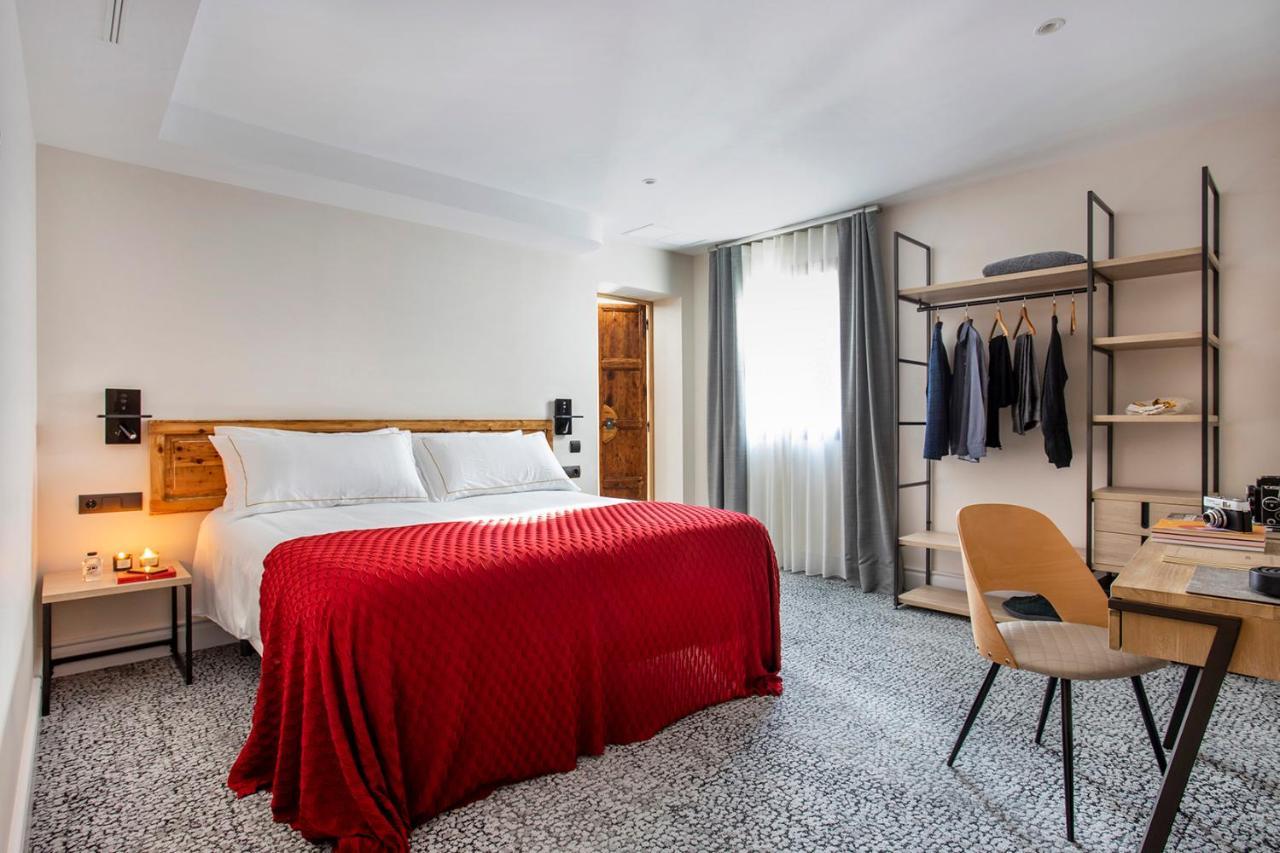 Cal Roure Boutique Hotel Igualada Exteriör bild