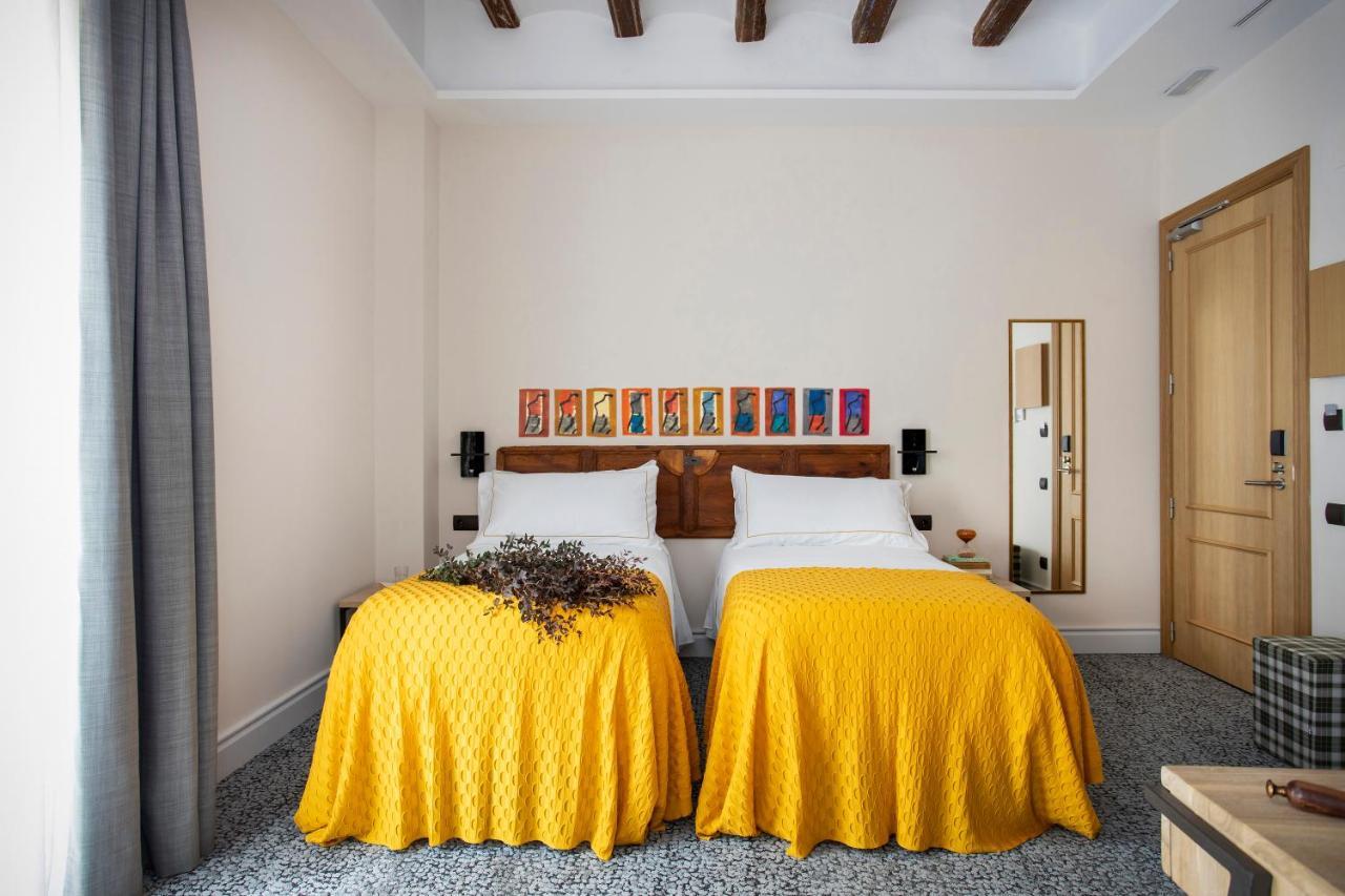 Cal Roure Boutique Hotel Igualada Exteriör bild